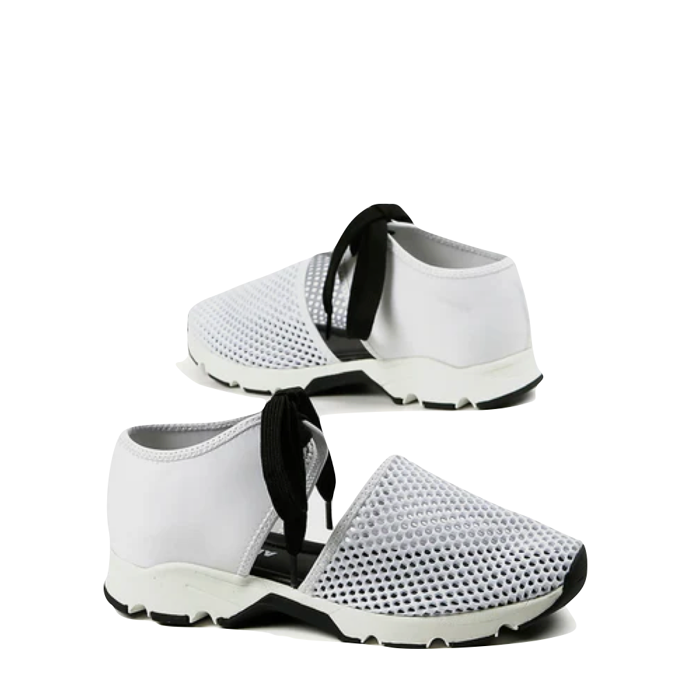 Side view of All Black Amazing Mesh Sneaker for women.