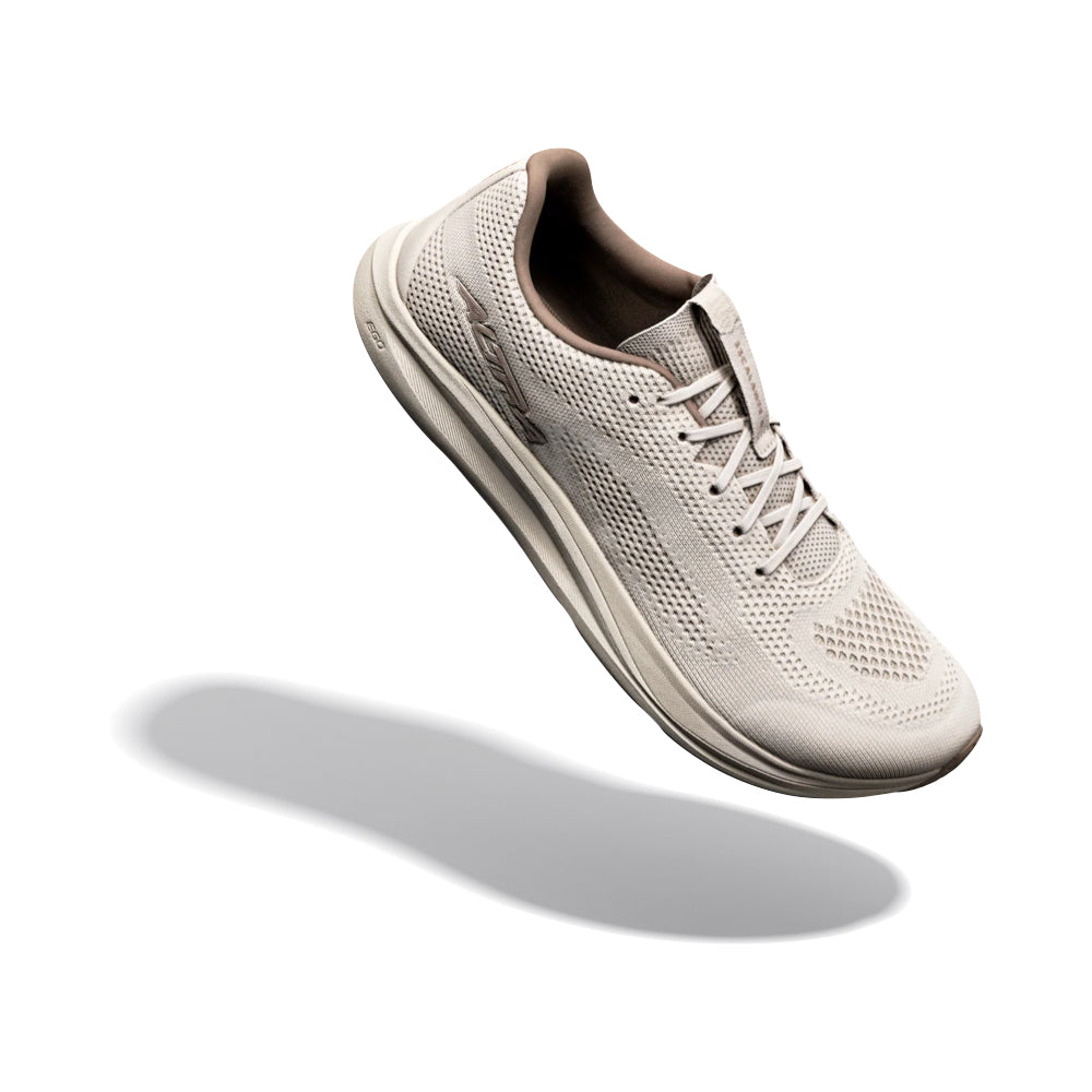Side (right) view of Altra Escalante 5 Sneaker.