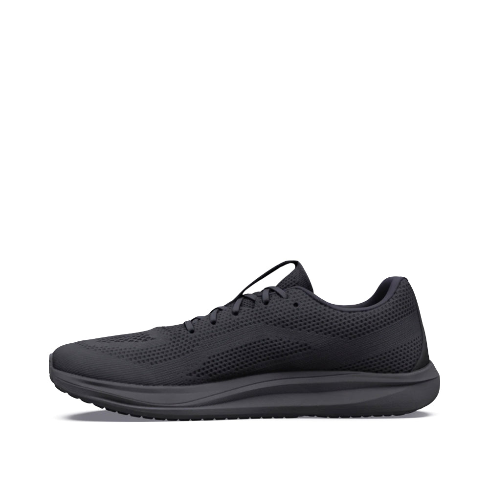 Side (left) view of Altra Escalante 5 Sneaker for men.