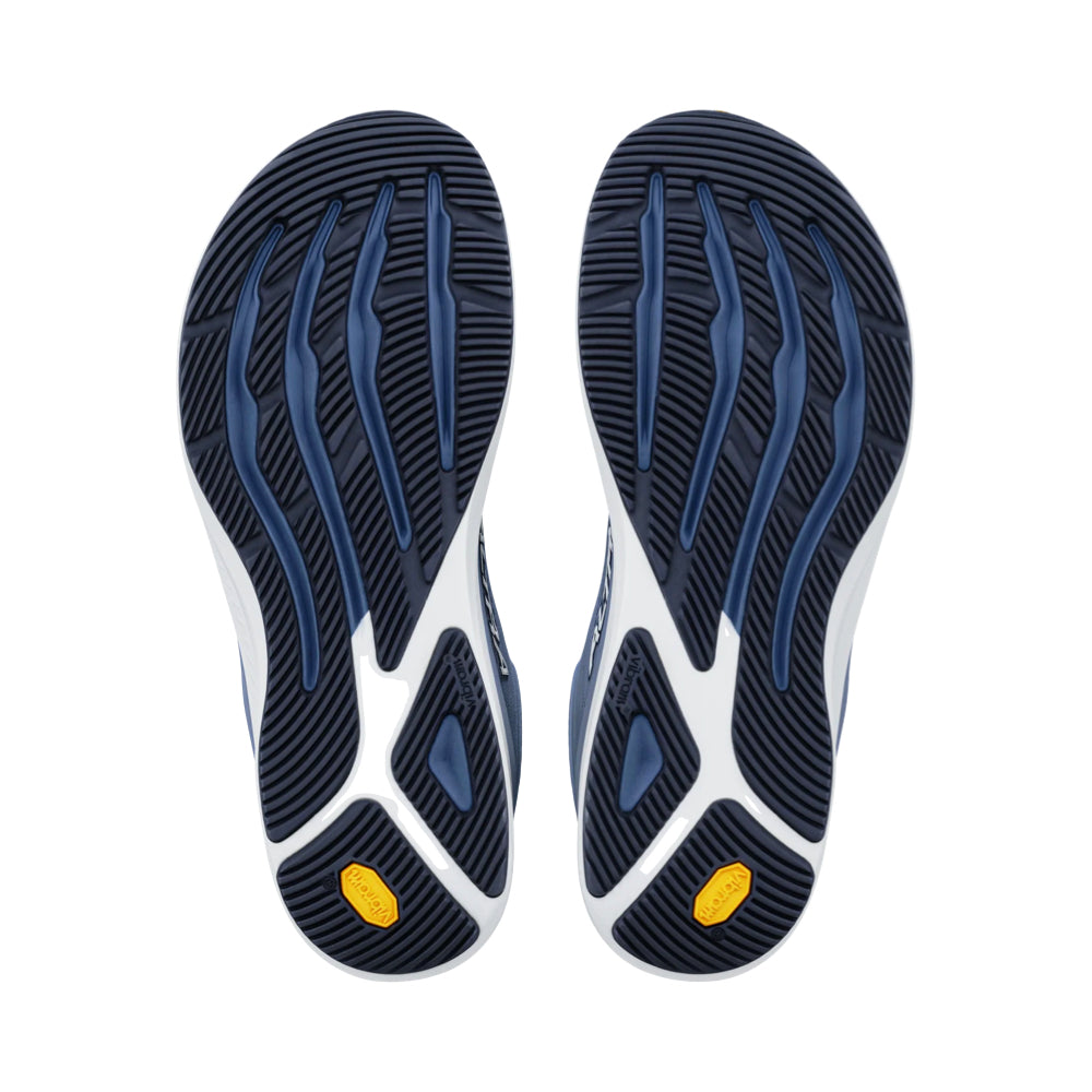 Bottom view of Altra Torin 9 Sneaker for men.