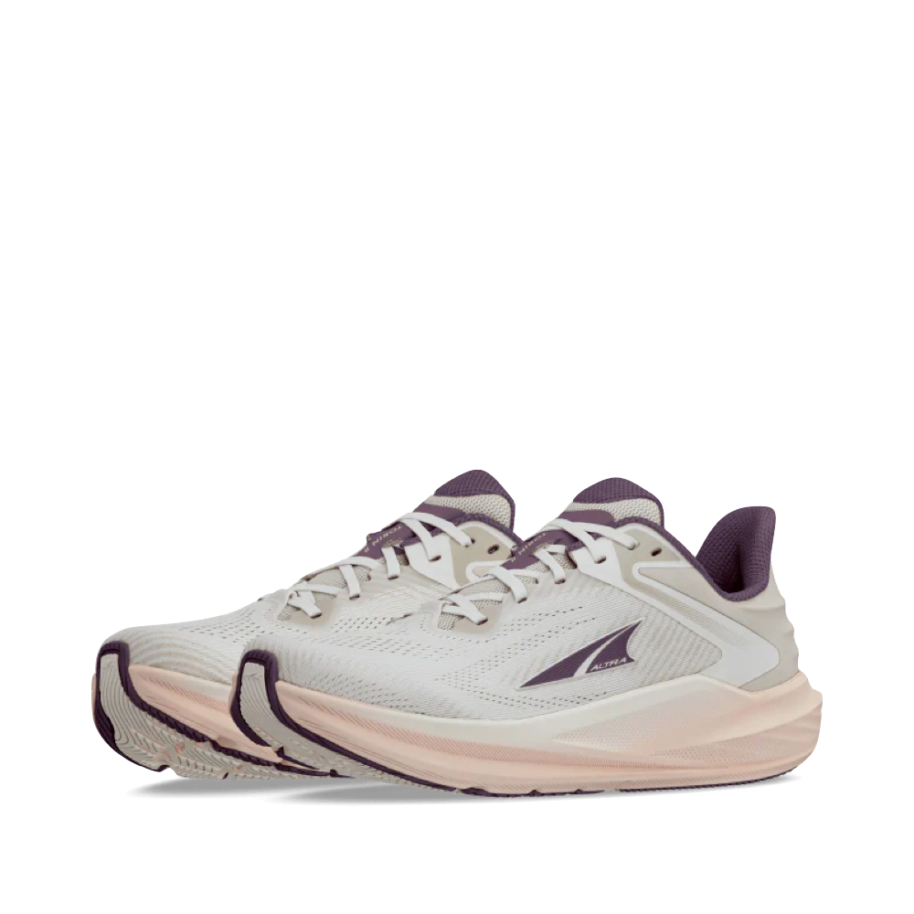 Mudguard and Toe view of Altra Torin 8 Sneaker for women.