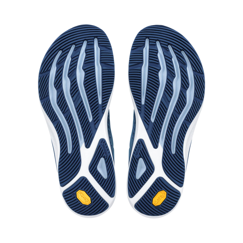 Bottom view of Altra Torin 9 Sneaker for women.