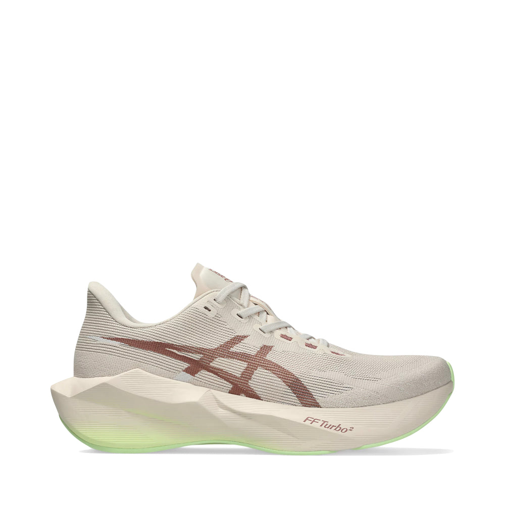 Side (right) view of Asics Novablast 6 Sneaker for men.