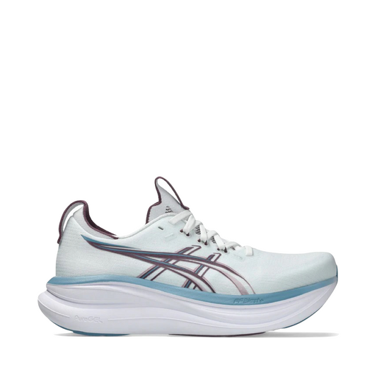 Side (right) view of Asics Gel Nimbus 28 Sneaker for women.