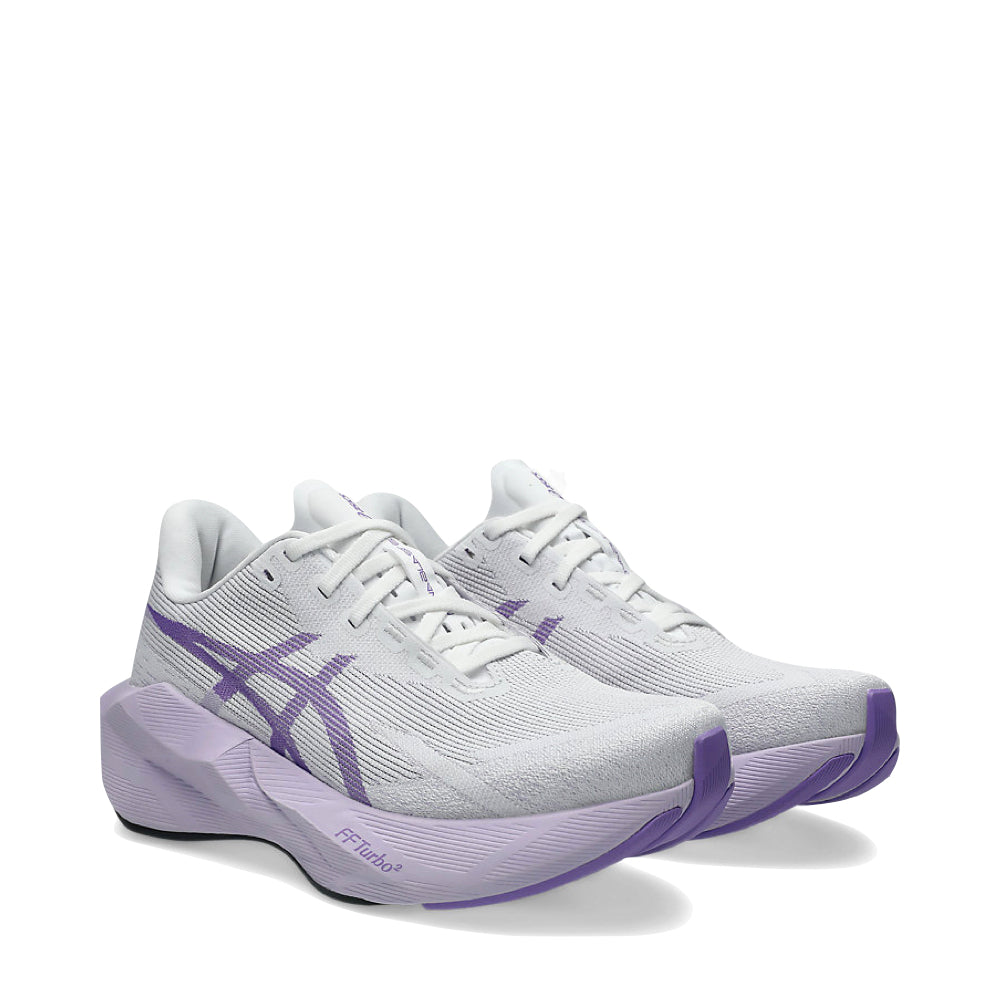 Mudguard and Toe view of Asics Novablast 6 Sneaker for women.