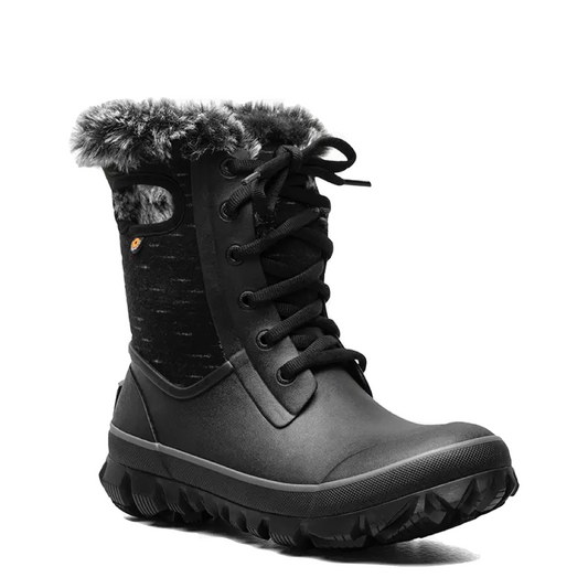 Mudguard and Toe view of Bogs Arcata Dash Waterproof Lace Boot for women.