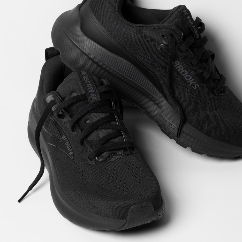 Detail view of Brooks Beast GTS26 Sneaker for men.