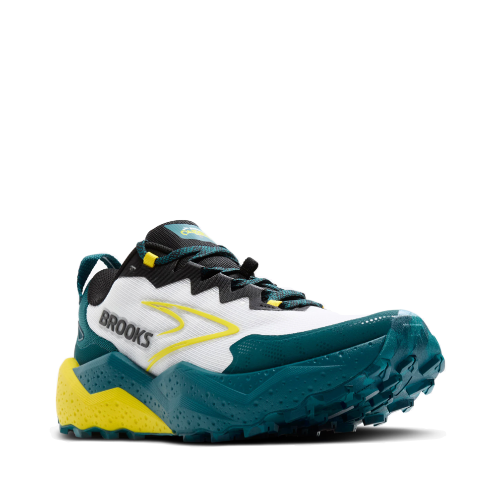 Mudguard and Toe view of Brooks Caldera 8 Sneaker for men.