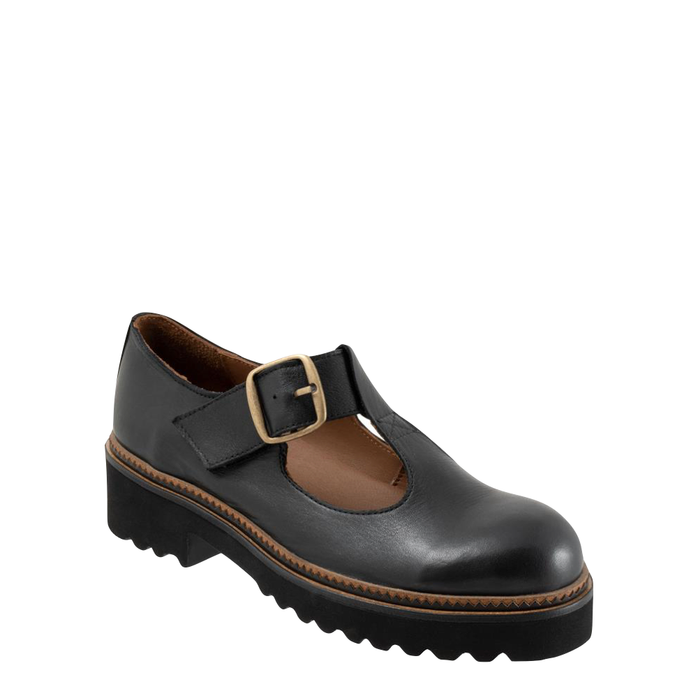 Mudguard and Toe view of Bueno Abigail T-Strap Leather Mary Jane for women.