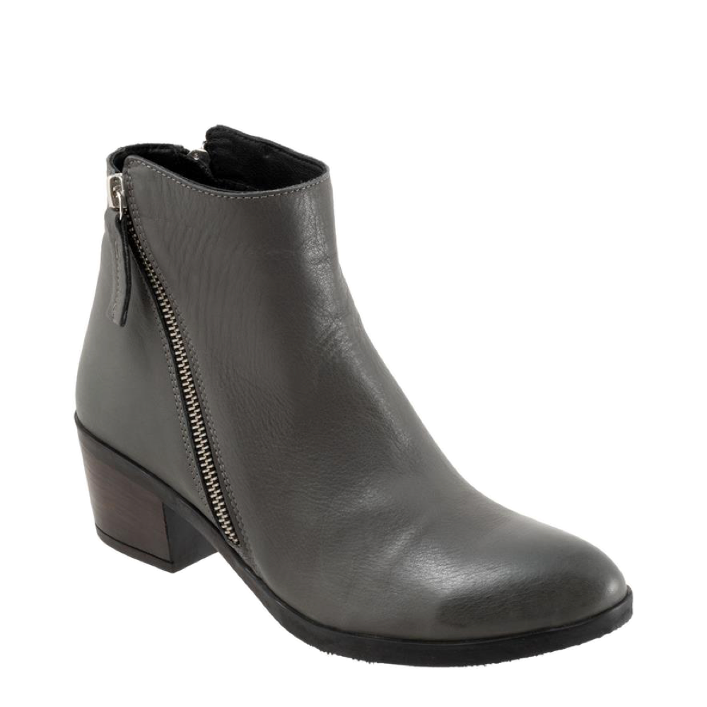Toe view of Bueno Camila Heeled Double Side Zip Boot for women.