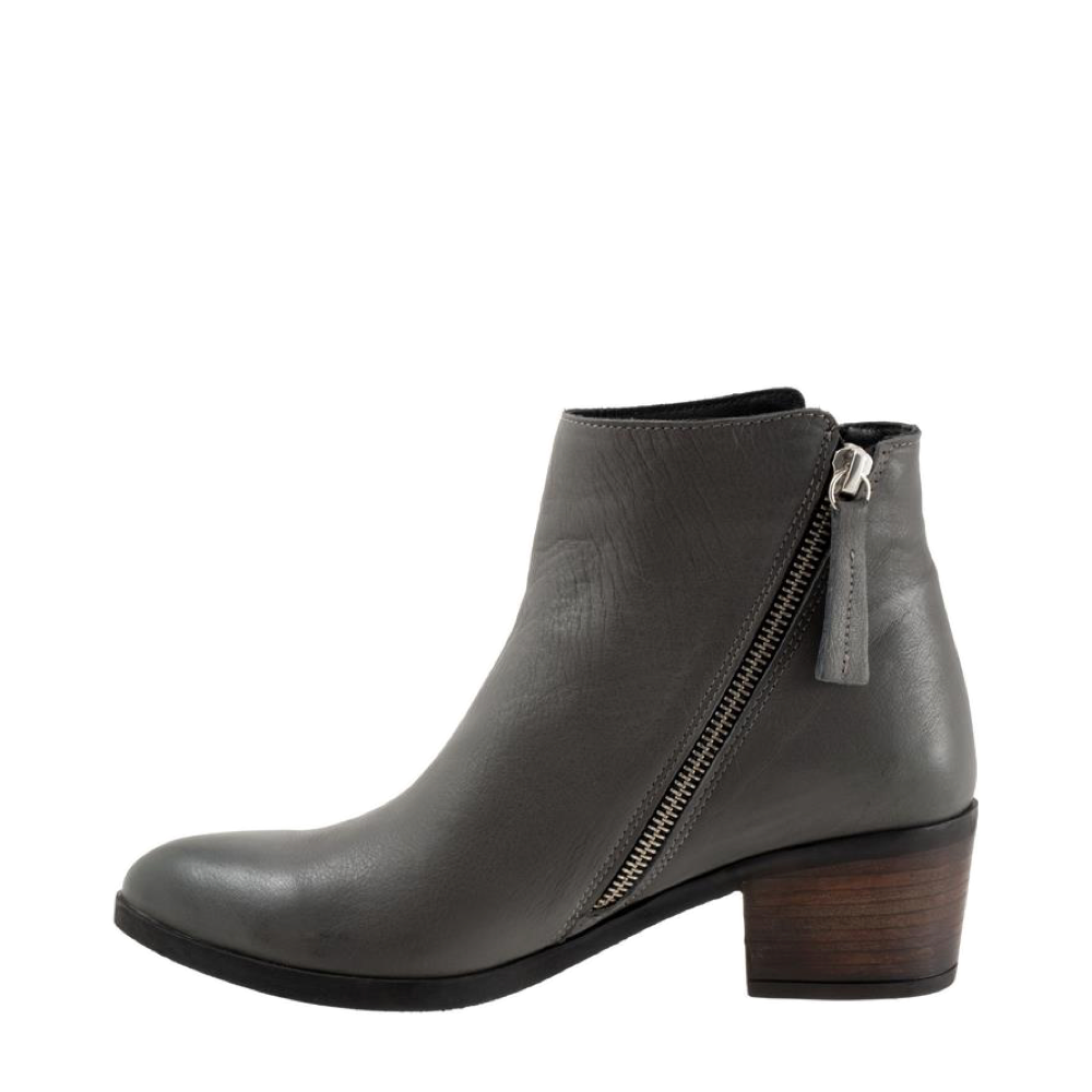 Side (left) view of Bueno Camila Heeled Double Side Zip Boot for women.
