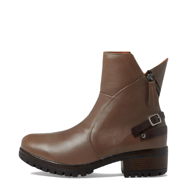Bueno Women's Fallon Leather Side Zip Heeled Boot in Taupe