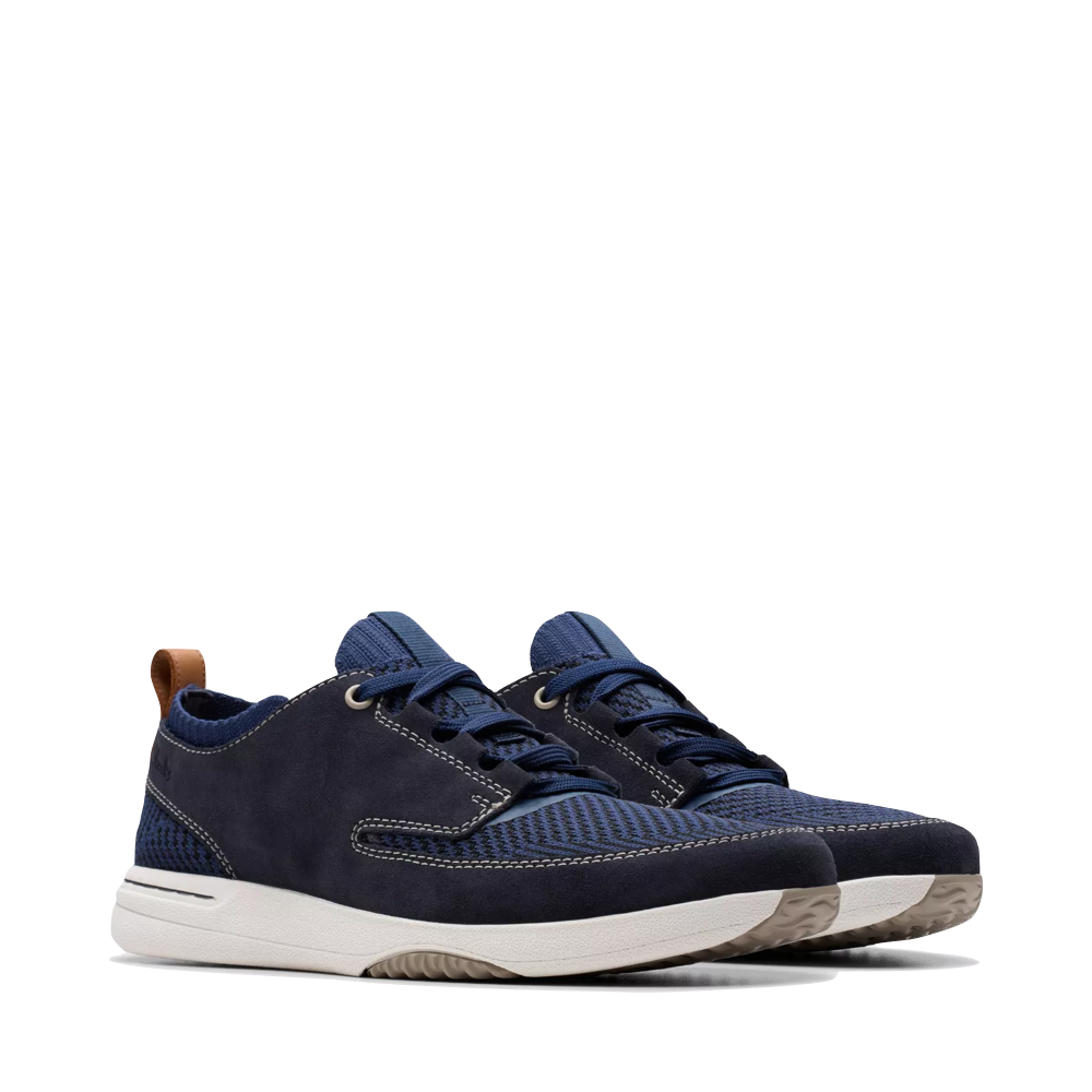 Mudguard and Toe view of Clarks Easeway Sport Sneaker for men.