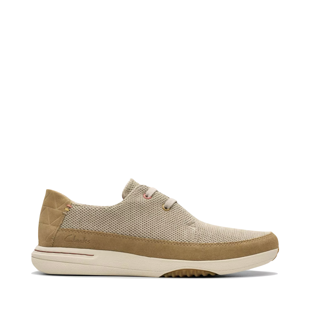 Side (right) view of Clarks Easeway Suede Lace for men.