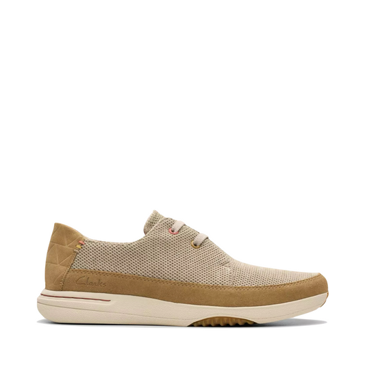 Side (right) view of Clarks Easeway Suede Lace for men.