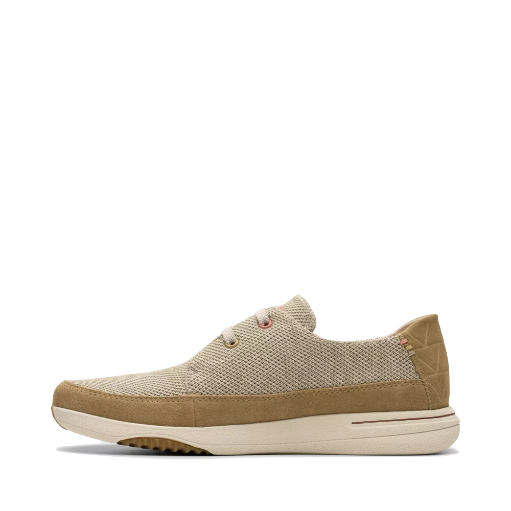 Side (left) view of Clarks Easeway Suede Lace for men.