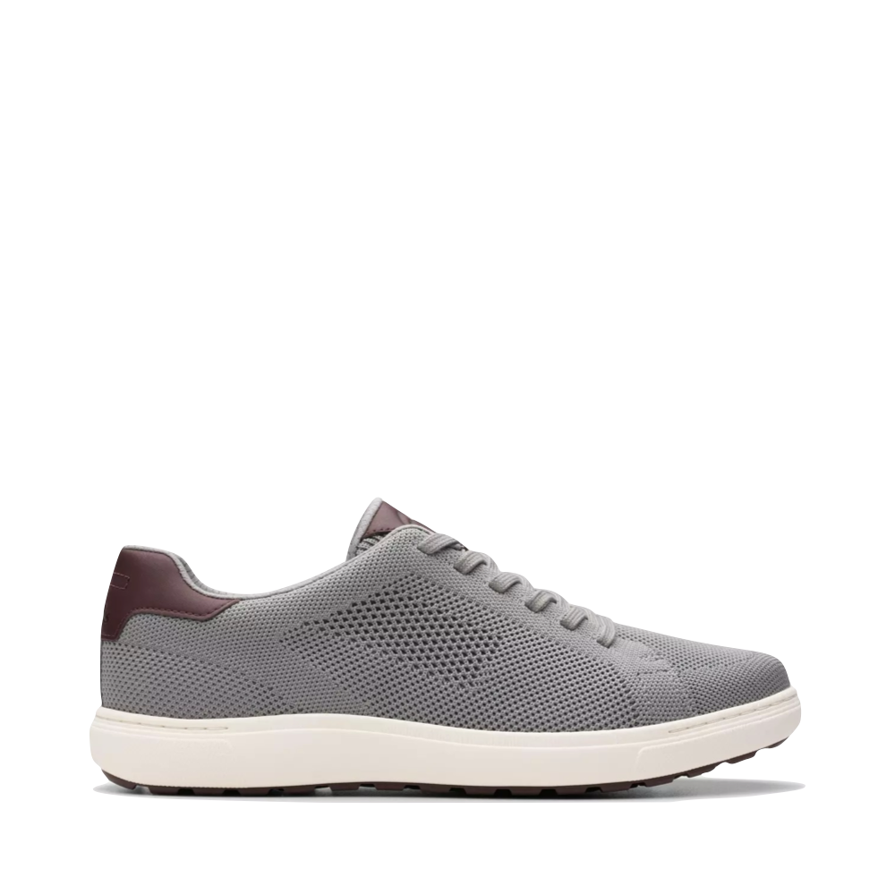 Side (right) view of Clarks Mapstone Lace for men.