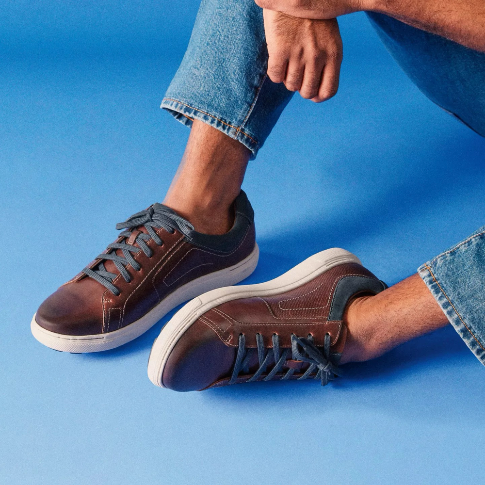 Model view of Clarks Mapstone Leather Lace for men.