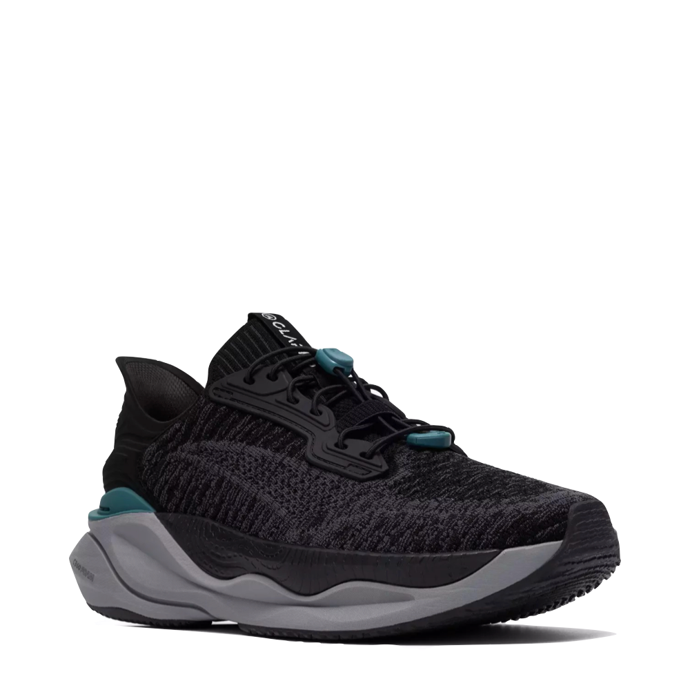 Toe view of Clarks Pace Rise Sneaker for men.