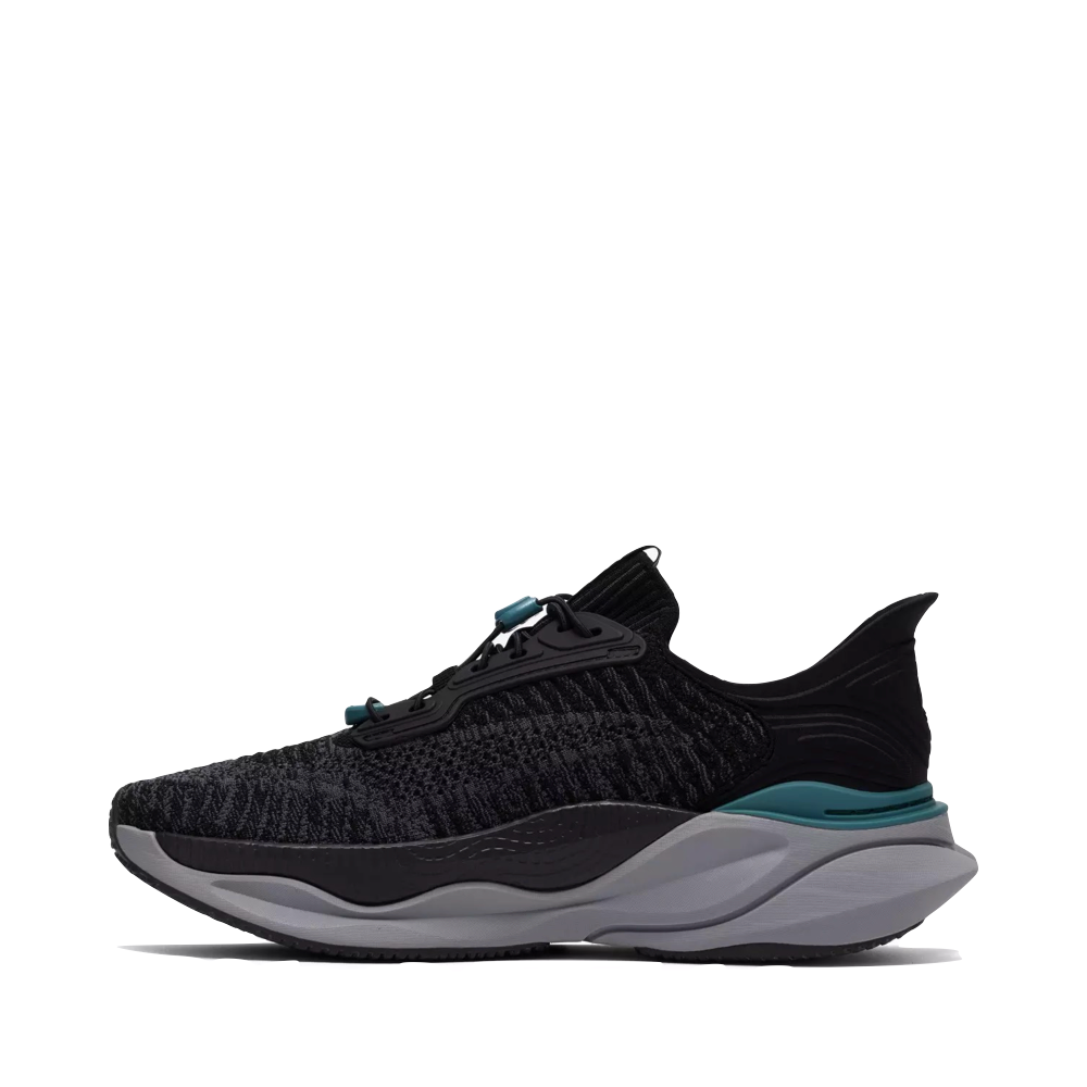 Side (left) view of Clarks Pace Rise Sneaker for men.