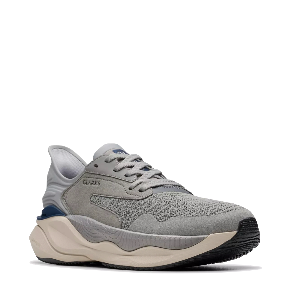 Mudguard and Toe view of Clarks Pace Sneaker for men.
