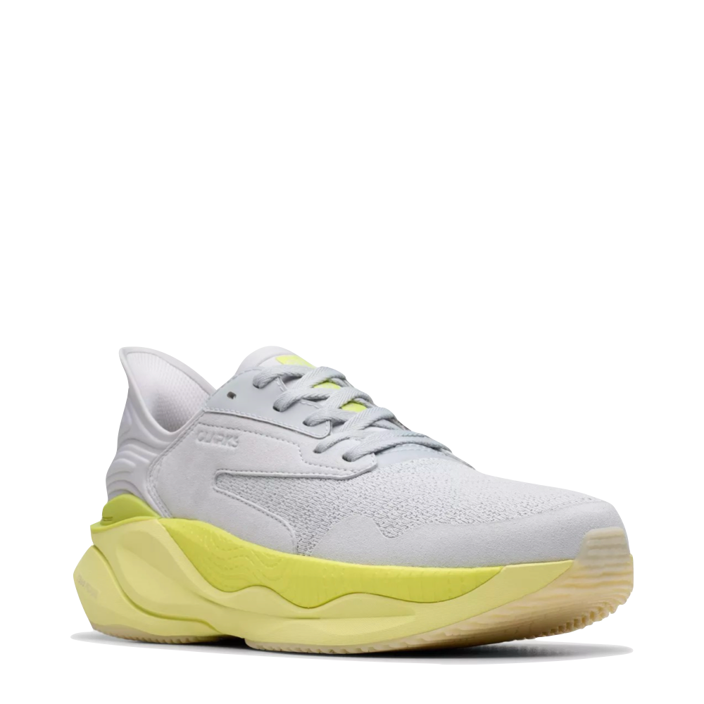 Mudguard and Toe view of Clarks Pace Sneaker for men.