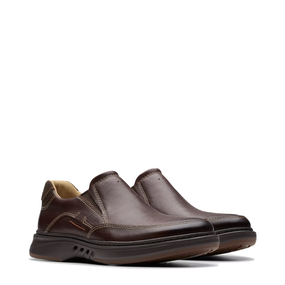 Mudguard and Toe view of Clarks Un Briley Step Leather Slip On Shoe for men.