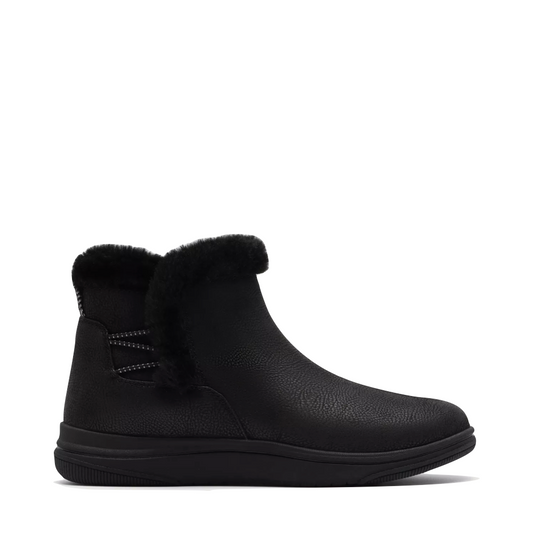 Side (right) view of Clarks Breeze Fur Boot for women.