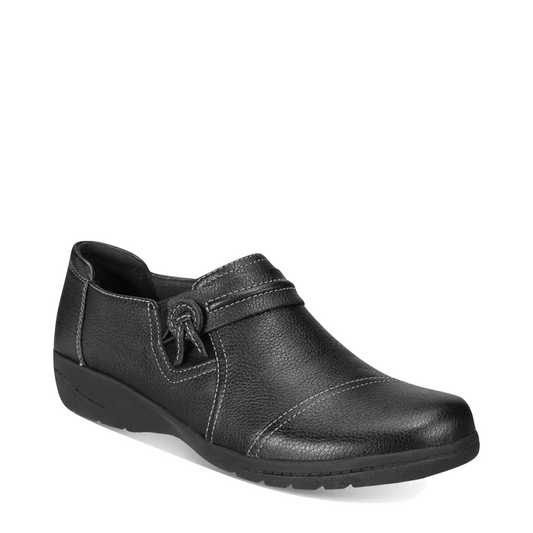 Mudguard and Toe view of Clarks Cheyn Madi Leather Slip On for women.