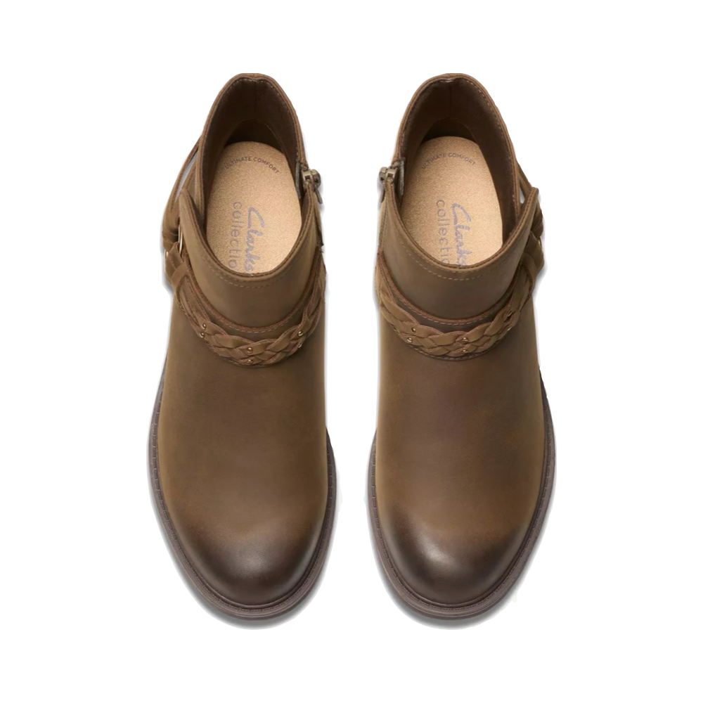 Top-down view of Clarks Hearth Kaylie Oiled Leather Ankle Boot for women.
