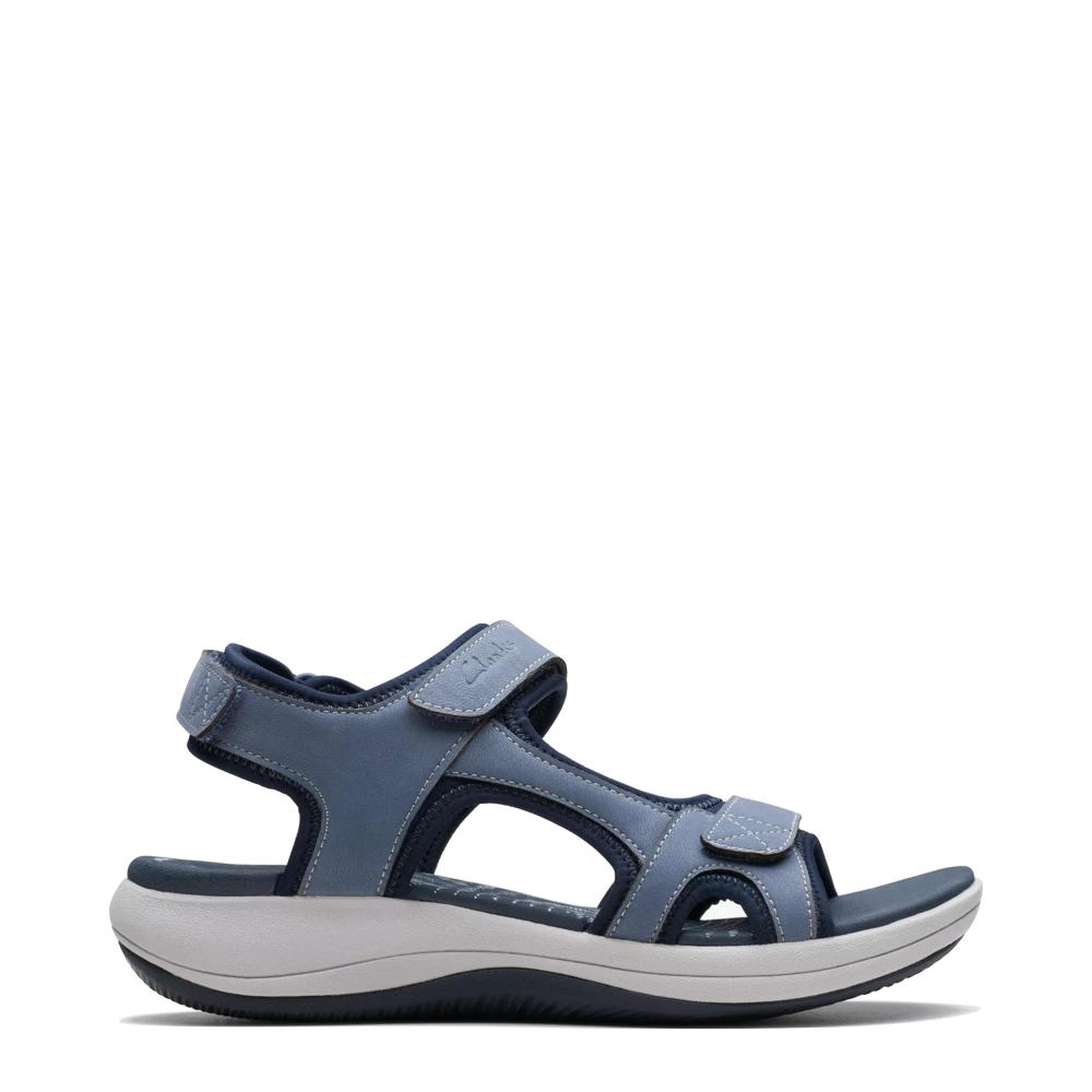 Side (right) view of Clarks Mira Bay Sandal for women.