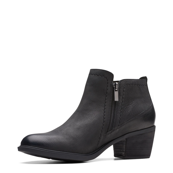 Clarks Women's Neva Lo Side Zip Ankle Boot in Black