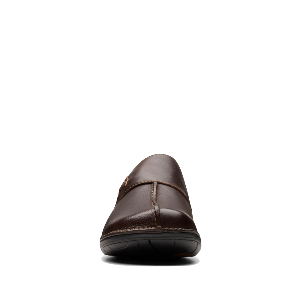 Front view of Clarks Un Loop Ave Smooth Leather Slip On for women.