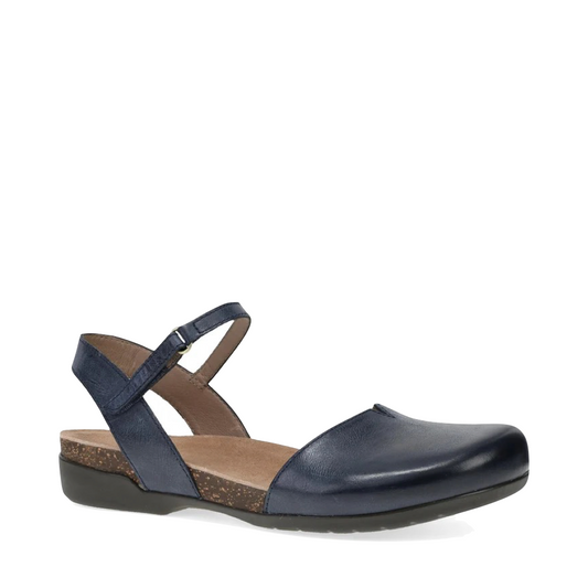 Side (right) view of Dansko Rowan Closed Toe Sandal for women.