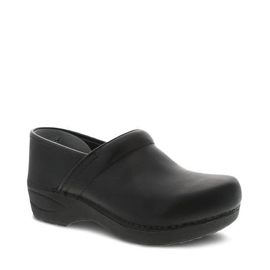 Side (right) view of Dansko XP 2.0 Waterproof Clog for women.
