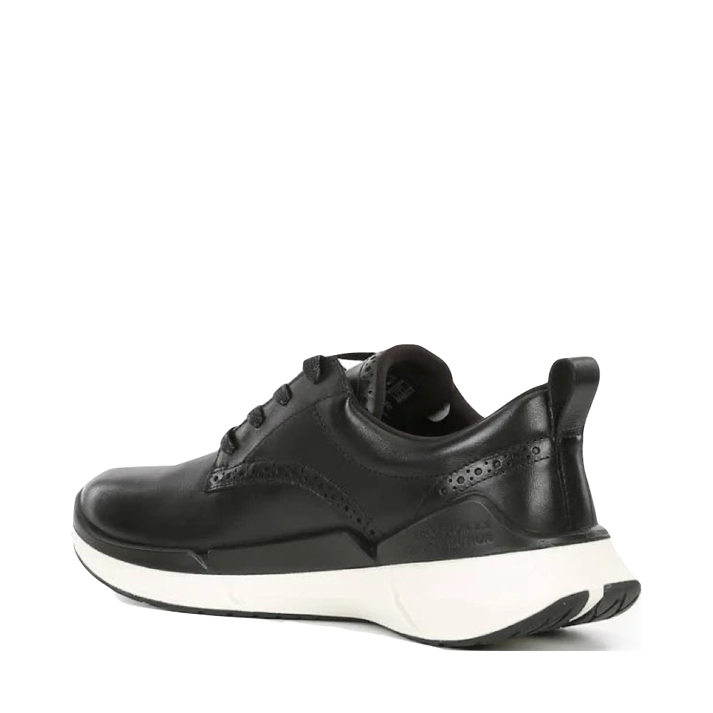 Heel view of Ecco Biom 2.2 Hybrid Sneaker for men.