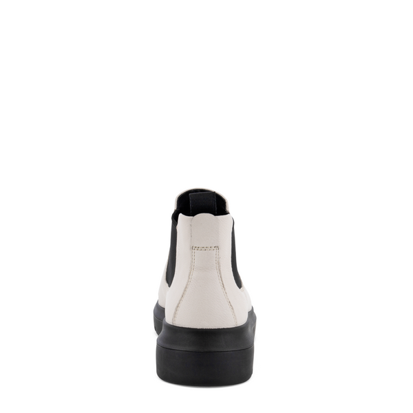 Ecco Women's Nouvelle Leather Pull On Chelsea in Limestone