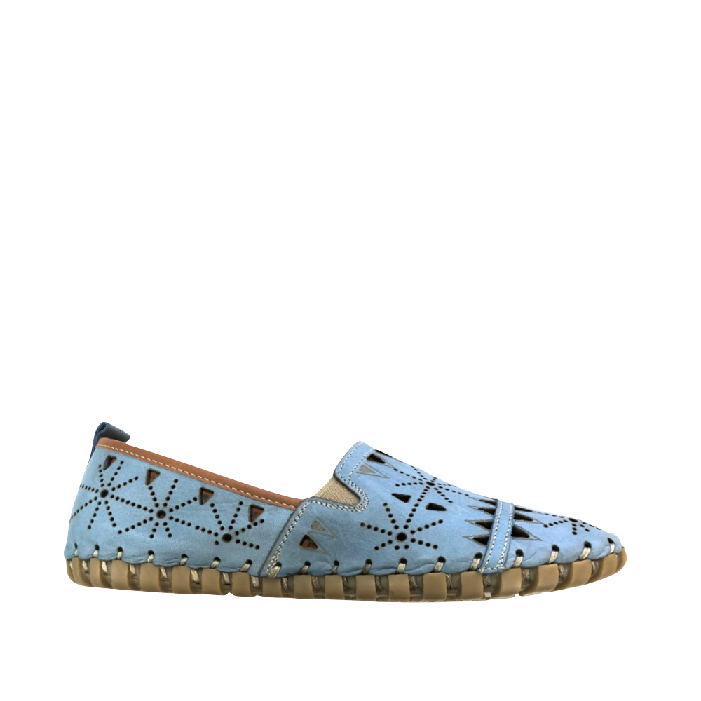Eric Nurnburg Women's Leather Perfed Flat (Denim Blue)
