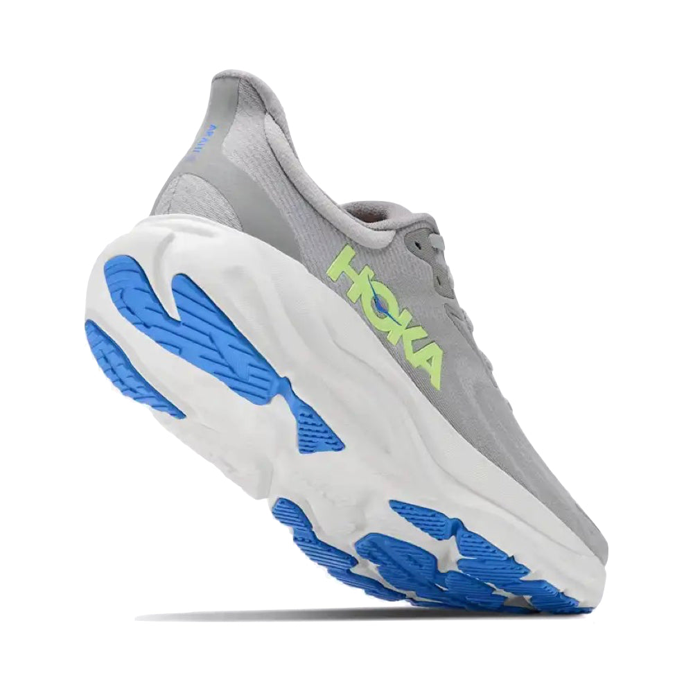 Bottom view of Hoka Arahi 8 Snekaer for men.