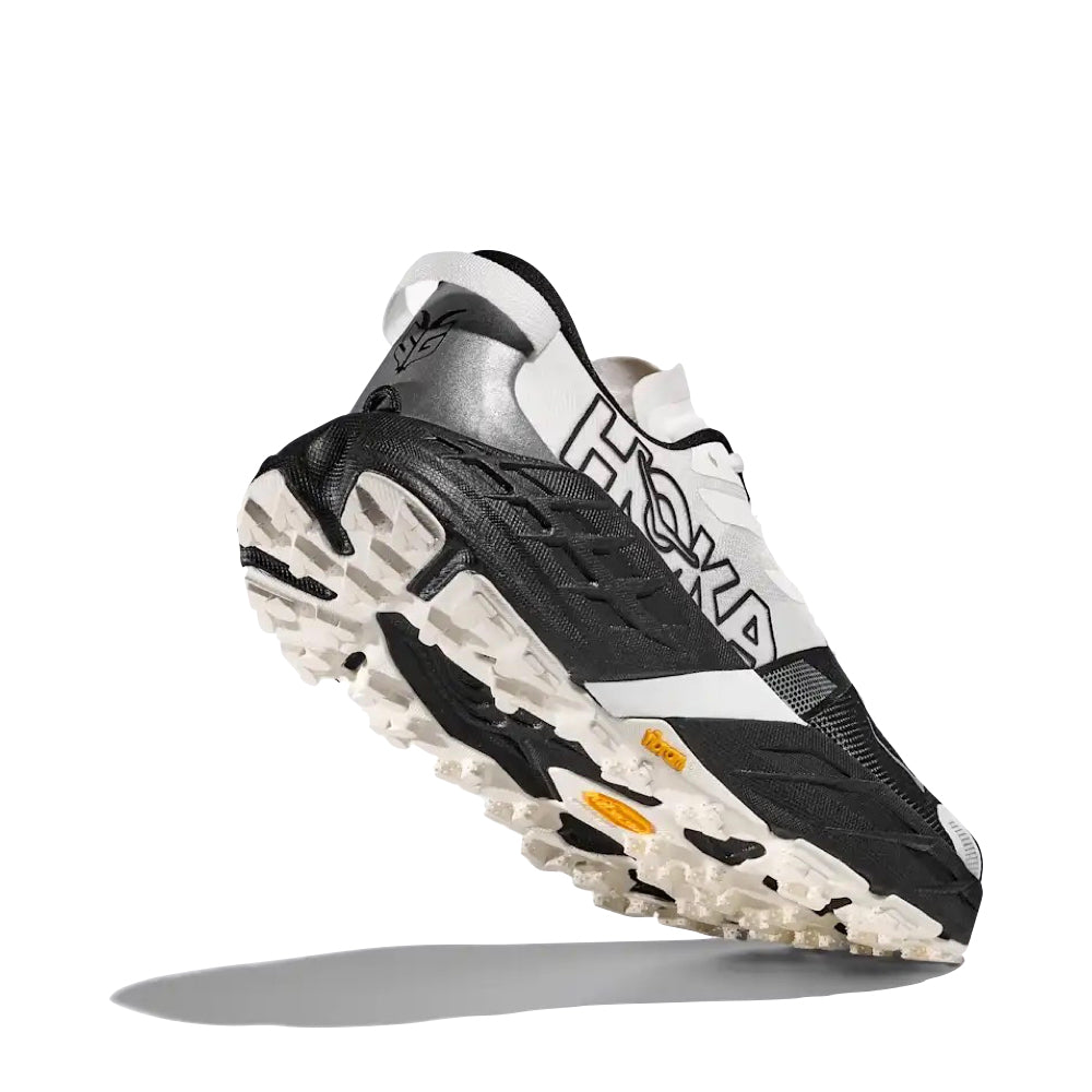 Bottom view of Hoka Speedgoat 7 Sneaker for men.
