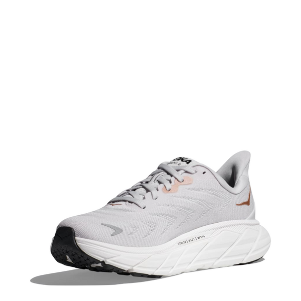 Hoka Women's Arahi 6 Sneaker in Nimbus Cloud/Rose Gold