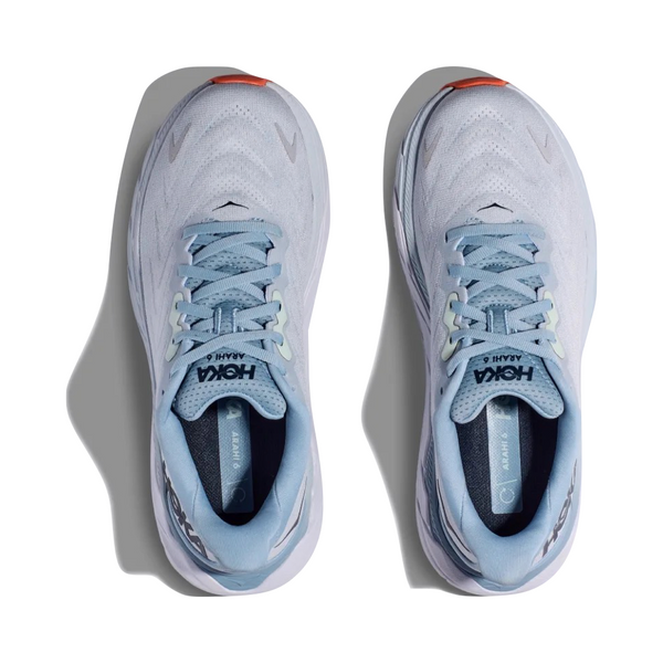 Hoka Women's Arahi 6 Sneaker in Plein Air/Blue Fog