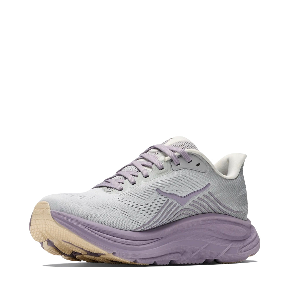 Mudguard and Toe view of Hoka Clifton 11 Sneaker for women.