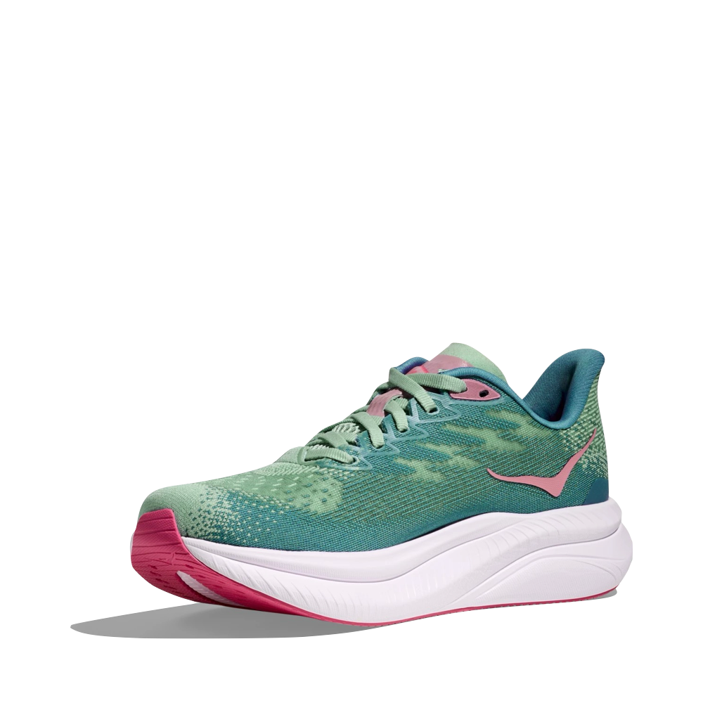 Mudguard and Toe view of Hoka Mach 6 Sneaker for women.