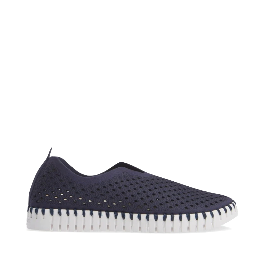 Ilse Jacobsen Women's Tulip 139 Perfed Slip On (Navy)