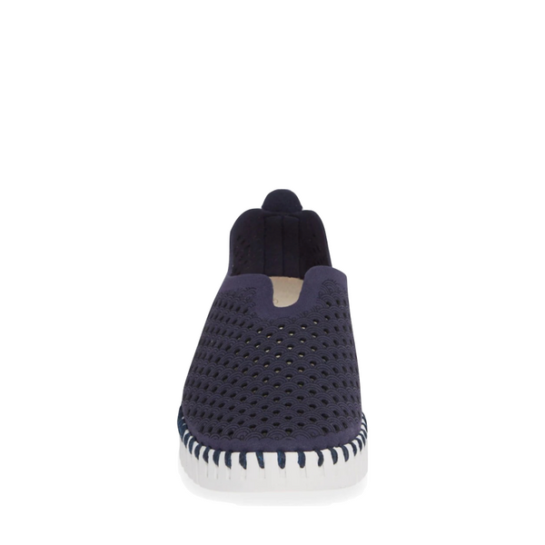 Ilse Jacobsen Women's Tulip 139 Perfed Slip On (Navy)