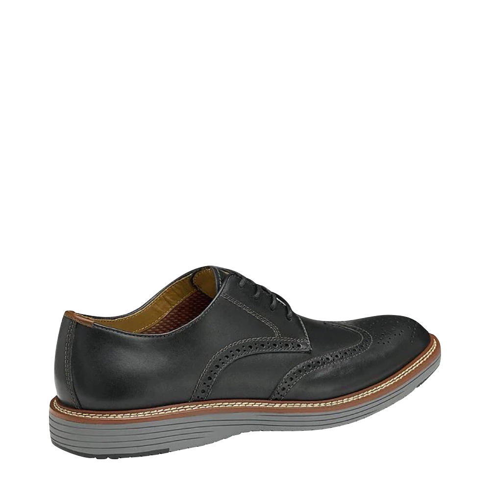 Johnston & Murphy Men's Upton Wing Tip Oxford (Black)