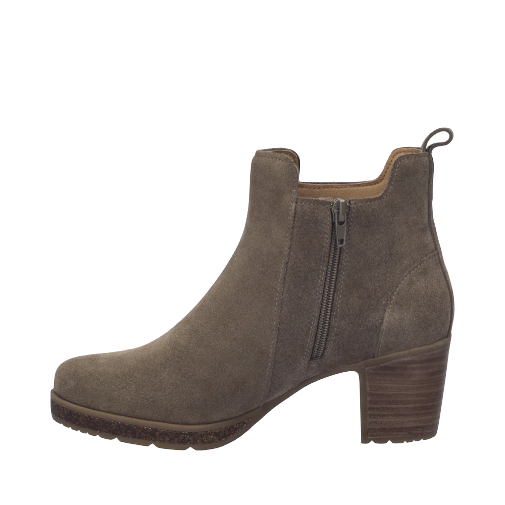 Side (left) view of Josef Seibel Gloria 04 Heeled Boot for women.