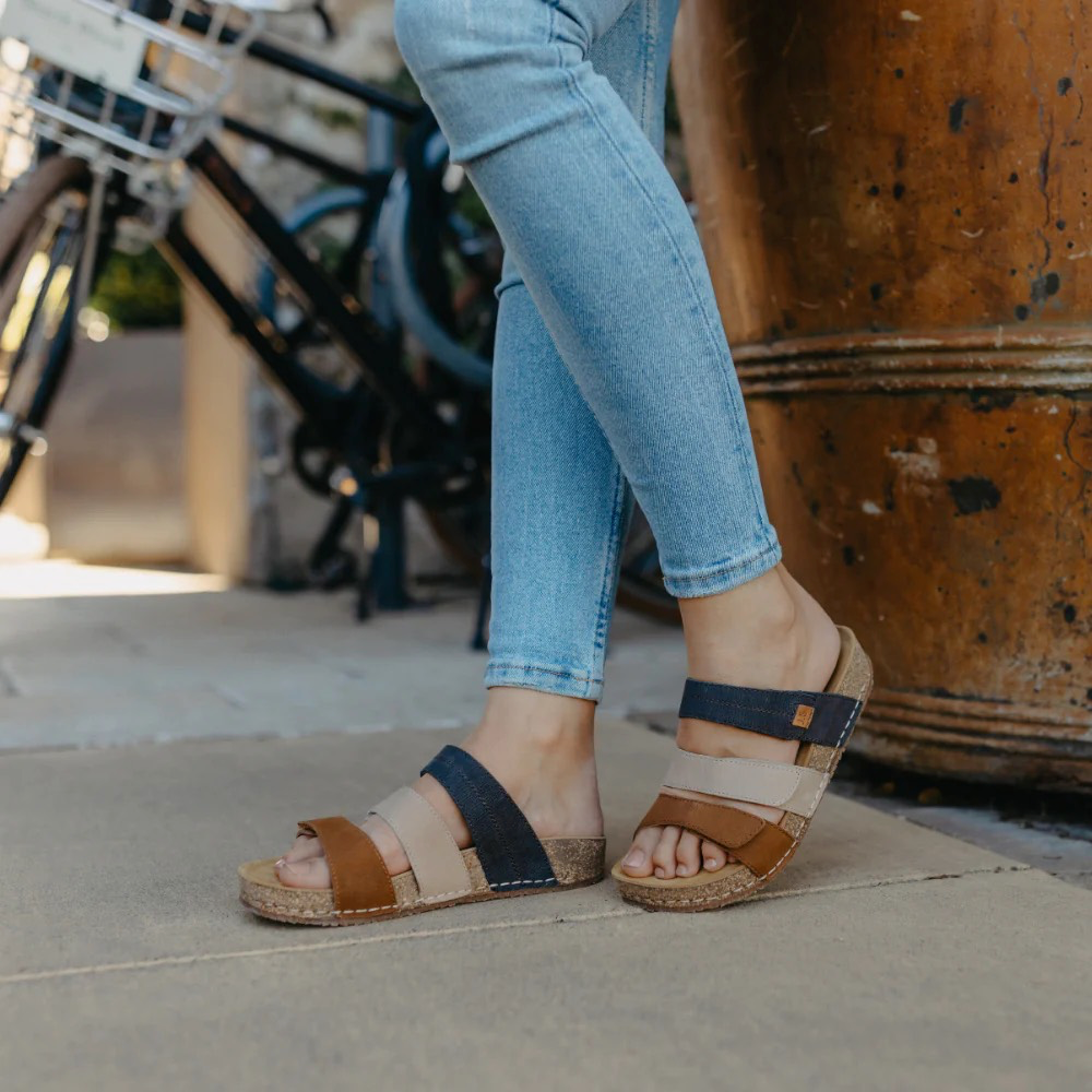 Josef Seibel Women s Hannah 03 Slide Sandal in Castagne Multi