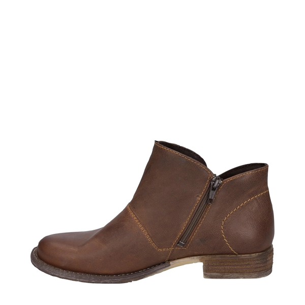 Josef Seibel Women's Sienna 81 Side Zip Pull On Leather Boot in Camel Brown